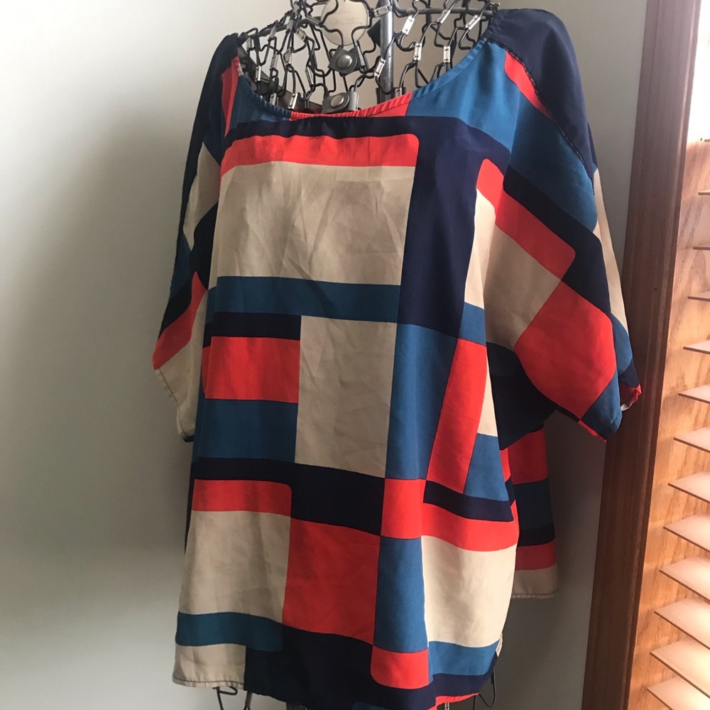 Light weight flowy shirt